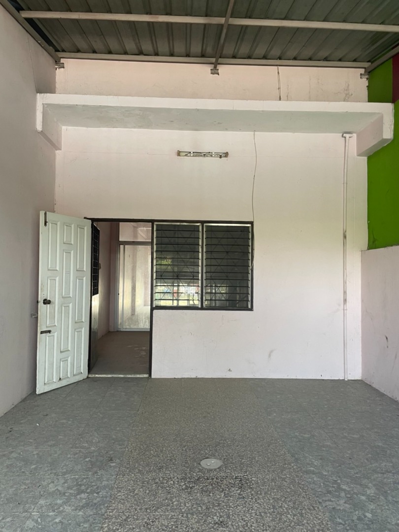 For SaleShop HousePattaya, Bangsaen, Chonburi : 🔥Urgent bank assets🔥 Shophouse in Ban Chom Bueng, Chonburi Province