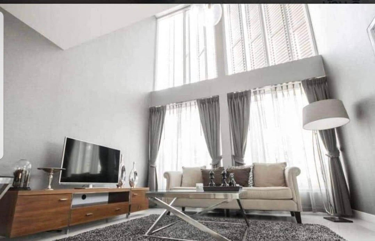 ขายทาวน์โฮมระยอง : ขายทาวน์โฮมใหม่ 4 ชั้น ทำเลทองใจกลางเมือง ระยอง