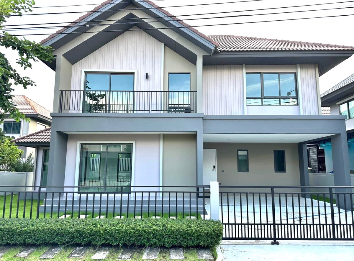 ขายบ้านสมุทรปราการ สำโรง : บ้านเดี่ยวหมู่บ้านเพฟบางนา (PAVE Bangna) 4ห้องนอน ทิศเหนือ 60.1ตร.วา บ้านใหม่ยังไม่เคยเข้าอยู่