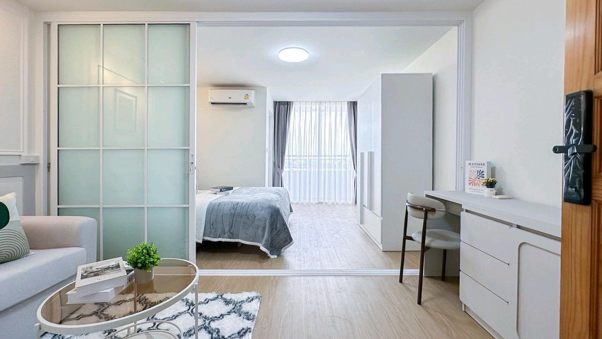 For SaleCondoRatchadapisek, Huaikwang, Suttisan : 😍😍Life in the heart of Ratchada Start here 🌟Ratchada City 18🌟 near both MRT and Central🚅💙🎊