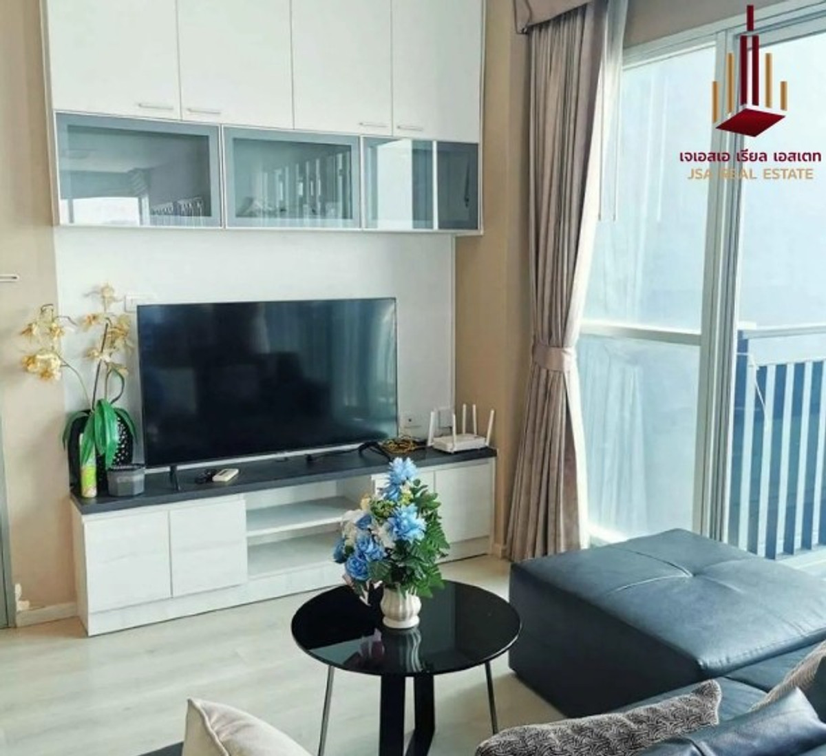 For RentCondoRatchadapisek, Huaikwang, Suttisan : ✨ For Rent: Life Ratchadapisek Condo ✨ 💰 Only 30,000 THB/month