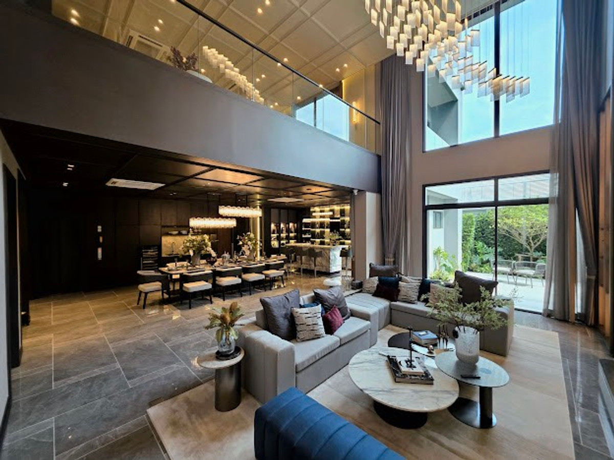 For SaleHouseKaset Nawamin,Ladplakao : 🏛️BEON Kaset-Nawamin✨ 3-story detached house, size 635 sq m, 87 sq m, 5 bedrooms, 6 bathrooms, 4 parking spaces, starting at 44.3 MB. Contact to make an appointment to view Tel.0922635410 (Earth)