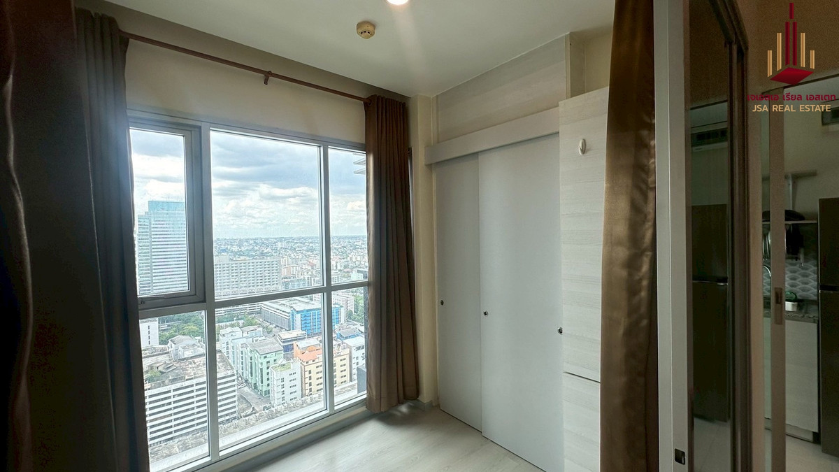 For RentCondoRatchadapisek, Huaikwang, Suttisan : ✨ For Rent: Life Ratchadapisek Condo ✨ 💰 Only 20,000 THB/month