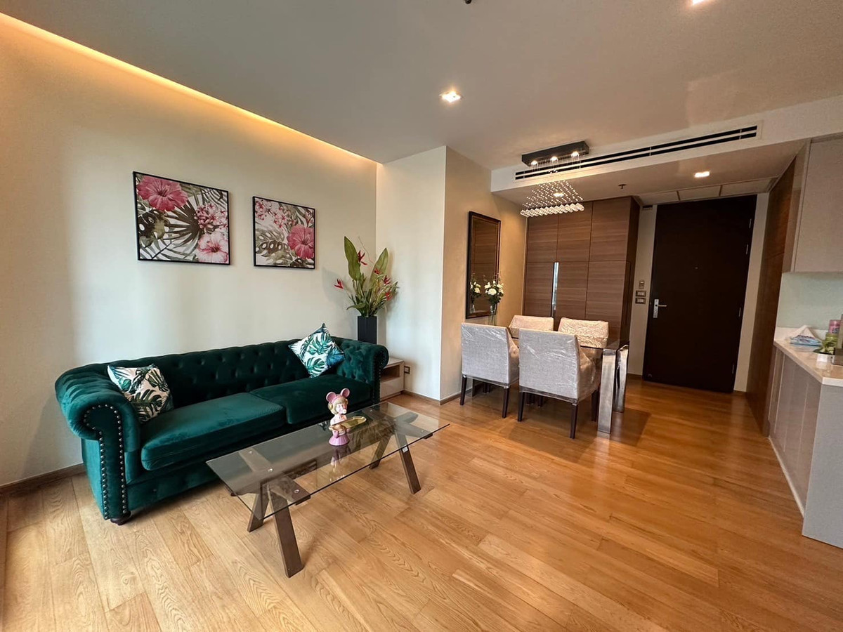 ขายคอนโดพระราม 9 เพชรบุรีตัดใหม่ RCA : ขาย 2ห้องนอน 2ห้องน้ำ อยู่สบายทั้งครอบครัว ใกล้โรงเรียนชั้นนำ เดินทางสะดวกใกล้ MRTเพชรบุรี ใกล้ทางด่วน ทำเลใจกลางเมือง ในราคาไม่ถึง 140,000/ตรม