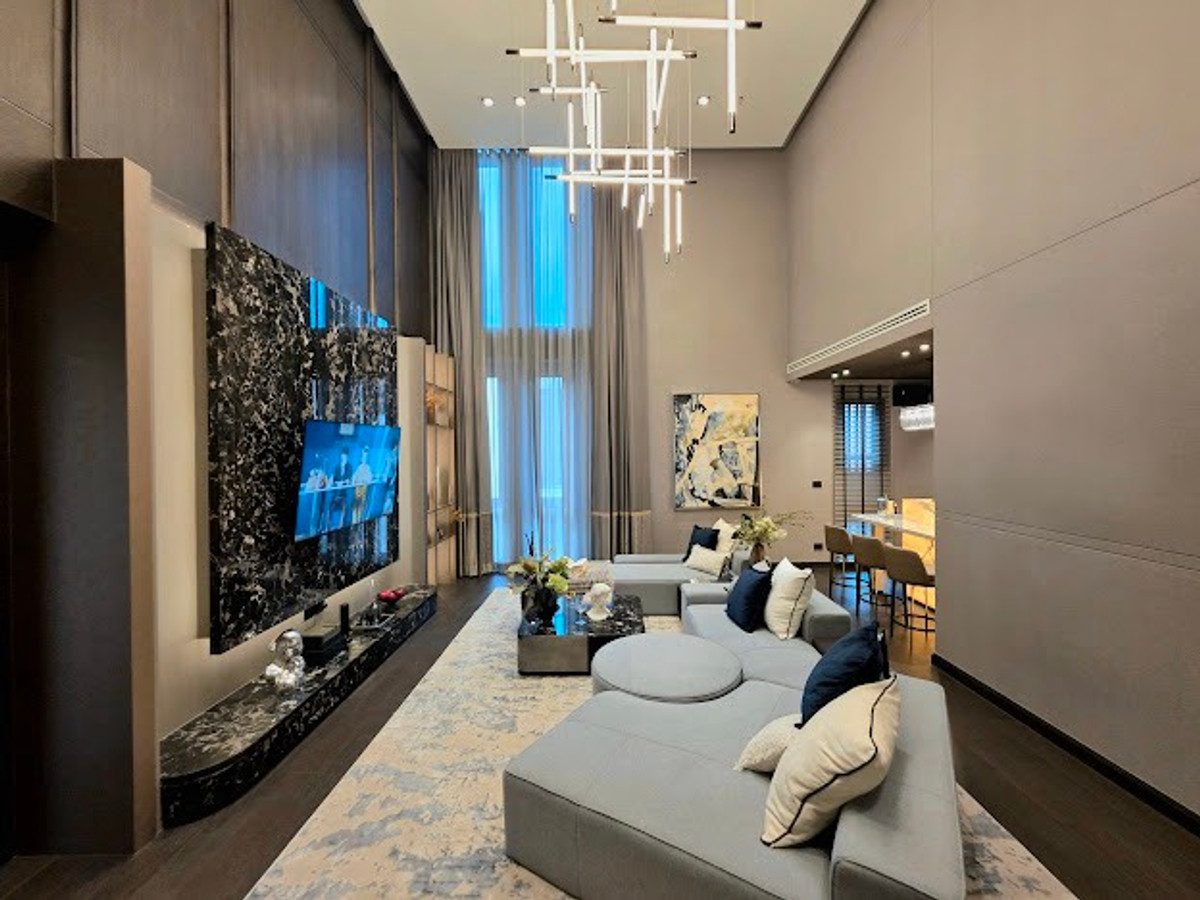 For SaleHouseKaset Nawamin,Ladplakao : 🏛️BEON Kaset-Nawamin🌈3-story detached house, size 635 sq m, 87 sq m, 5 bedrooms, 6 bathrooms, 4 parking spaces, starting at 44.3 MB. Contact to make an appointment to view Tel.0922635410 (Earth)