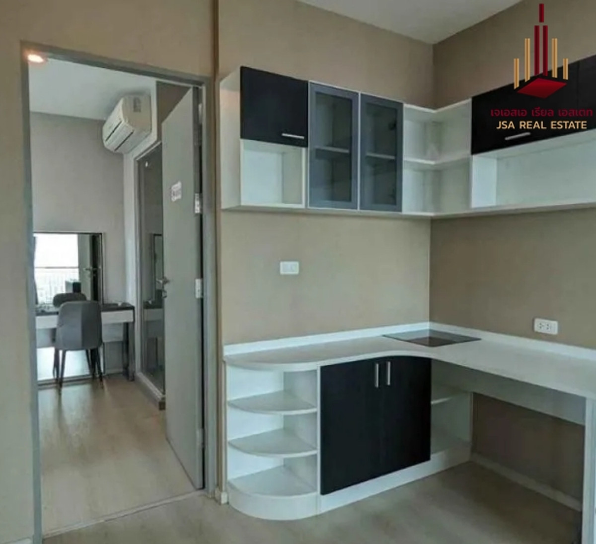 For RentCondoRatchadapisek, Huaikwang, Suttisan : ✨ For Rent: Life Ratchadapisek Condo ✨ 💰 Only 30,000 THB/month