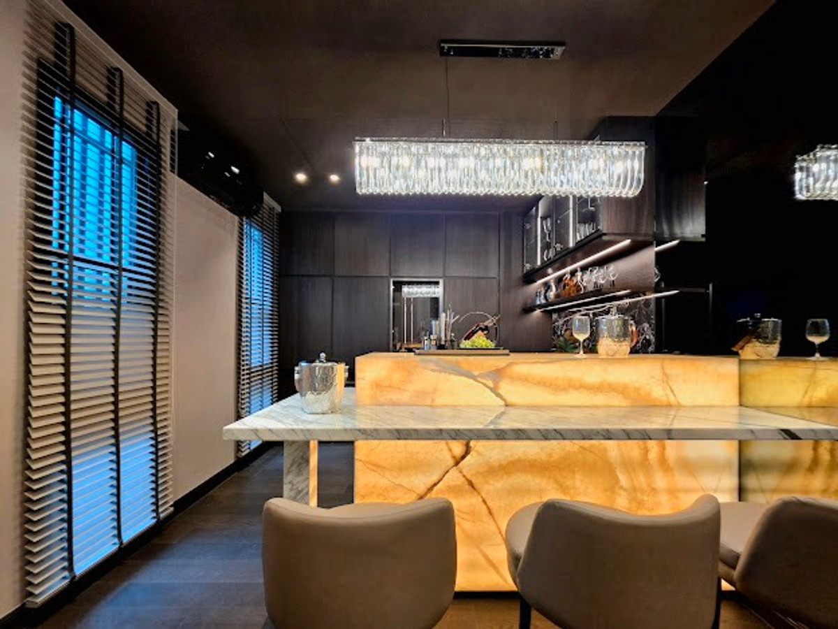 For SaleHouseKaset Nawamin,Ladplakao : 🏛️✨BEON Kaset-Nawamin | 3-story detached house, size 635 sq m, 87 sq m, 5 bedrooms, 6 bathrooms, 4 parking spaces, starting at 44.3 MB. Contact to make an appointment to view Tel.0922635410 (Earth)