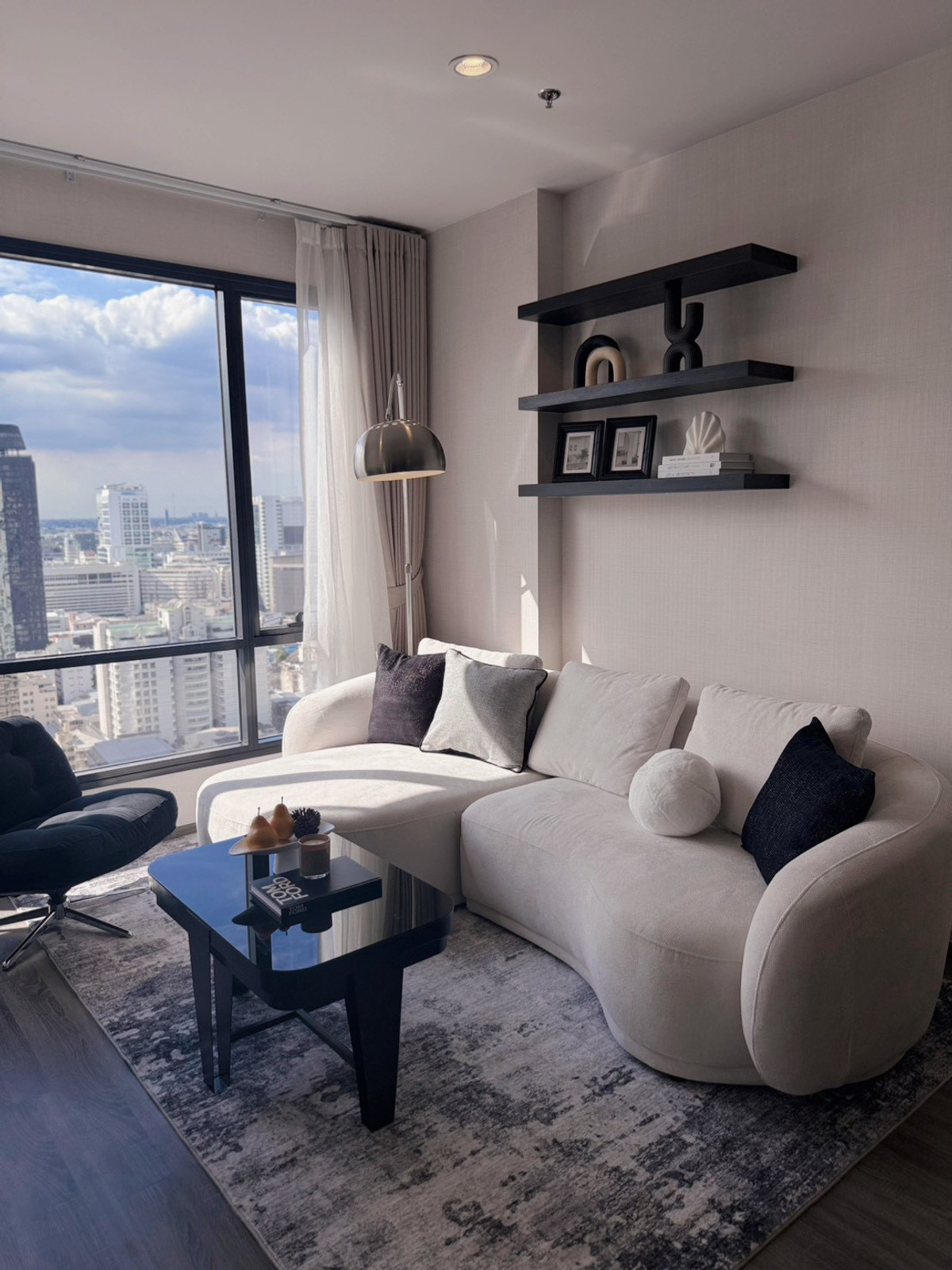 For SaleCondoRatchathewi,Phayathai : 🔥Urgent!! Last unit, buy directly from the project🔥Ideo Mobi Rangnam (2 bedrooms, 1 bathroom, 49.72 sq m.) only 7.99 MB!! Tel.0922635410 (Earth)