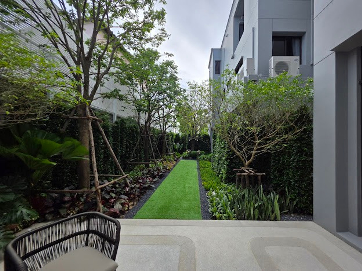 For SaleHouseKaset Nawamin,Ladplakao : 🏛️✨BEON Kaset-Nawamin | 3-story detached house, size 635 sq m, 87 sq m, 5 bedrooms, 6 bathrooms, 4 parking spaces, starting at 44.3 MB. Contact to make an appointment to view Tel.0922635410 (Earth)