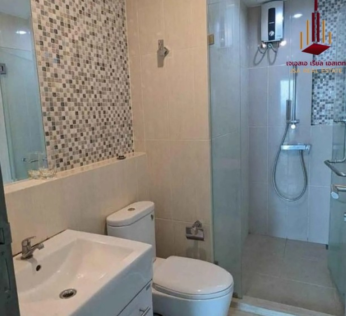 For RentCondoRatchadapisek, Huaikwang, Suttisan : ✨ For Rent: Life Ratchadapisek Condo ✨ 💰 Only 30,000 THB/month