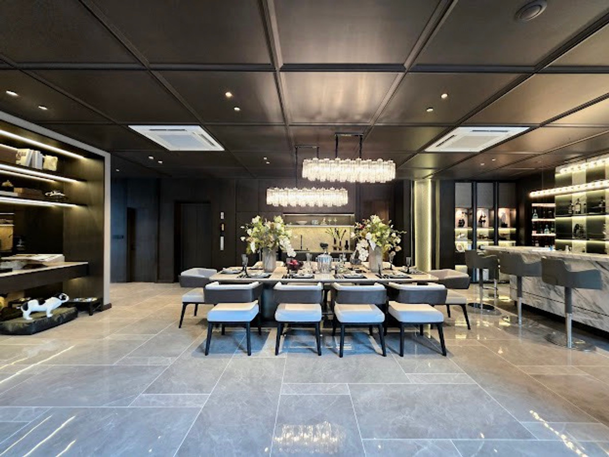 For SaleHouseKaset Nawamin,Ladplakao : 🏛️BEON Kaset-Nawamin✨ 3-story detached house, size 635 sq m, 87 sq m, 5 bedrooms, 6 bathrooms, 4 parking spaces, starting at 44.3 MB. Contact to make an appointment to view Tel.0922635410 (Earth)