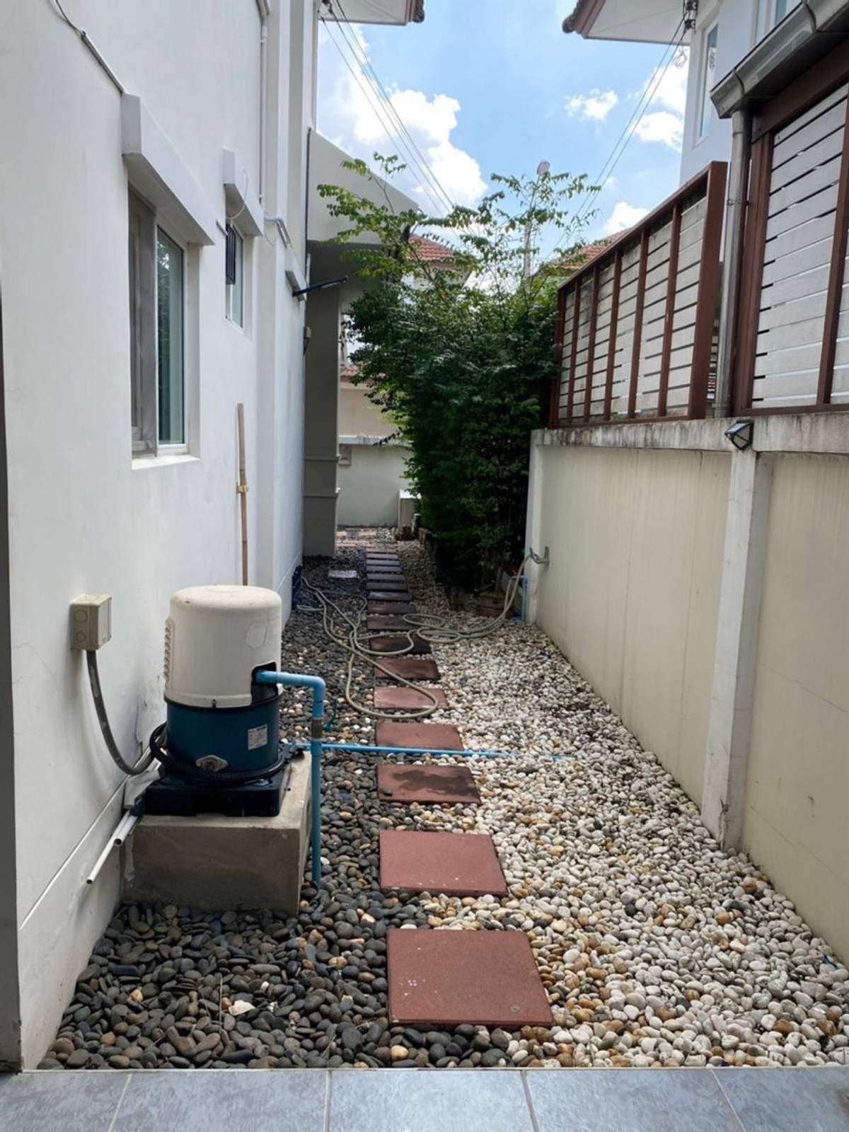 ให้เช่าบ้านนนทบุรี บางใหญ่ บางบัวทอง : ให้เช่าบ้านเดี่ยว เดอะ เซนโทร รัตนาธิเบศร์ ใกล้ MRT บางพลู เพียง 3 นาที