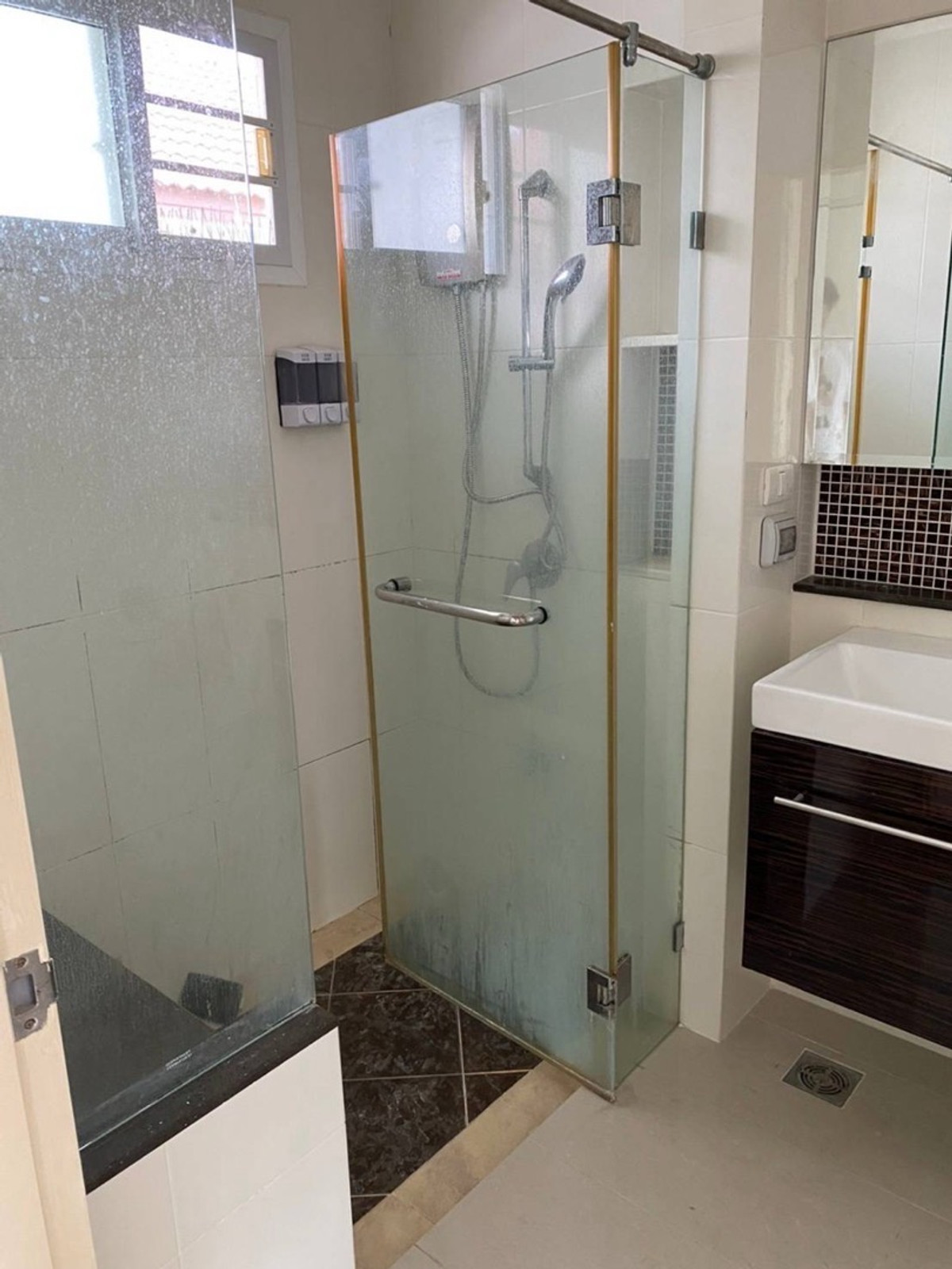 ให้เช่าบ้านนนทบุรี บางใหญ่ บางบัวทอง : ให้เช่าบ้านเดี่ยว เดอะ เซนโทร รัตนาธิเบศร์ ใกล้ MRT บางพลู เพียง 3 นาที