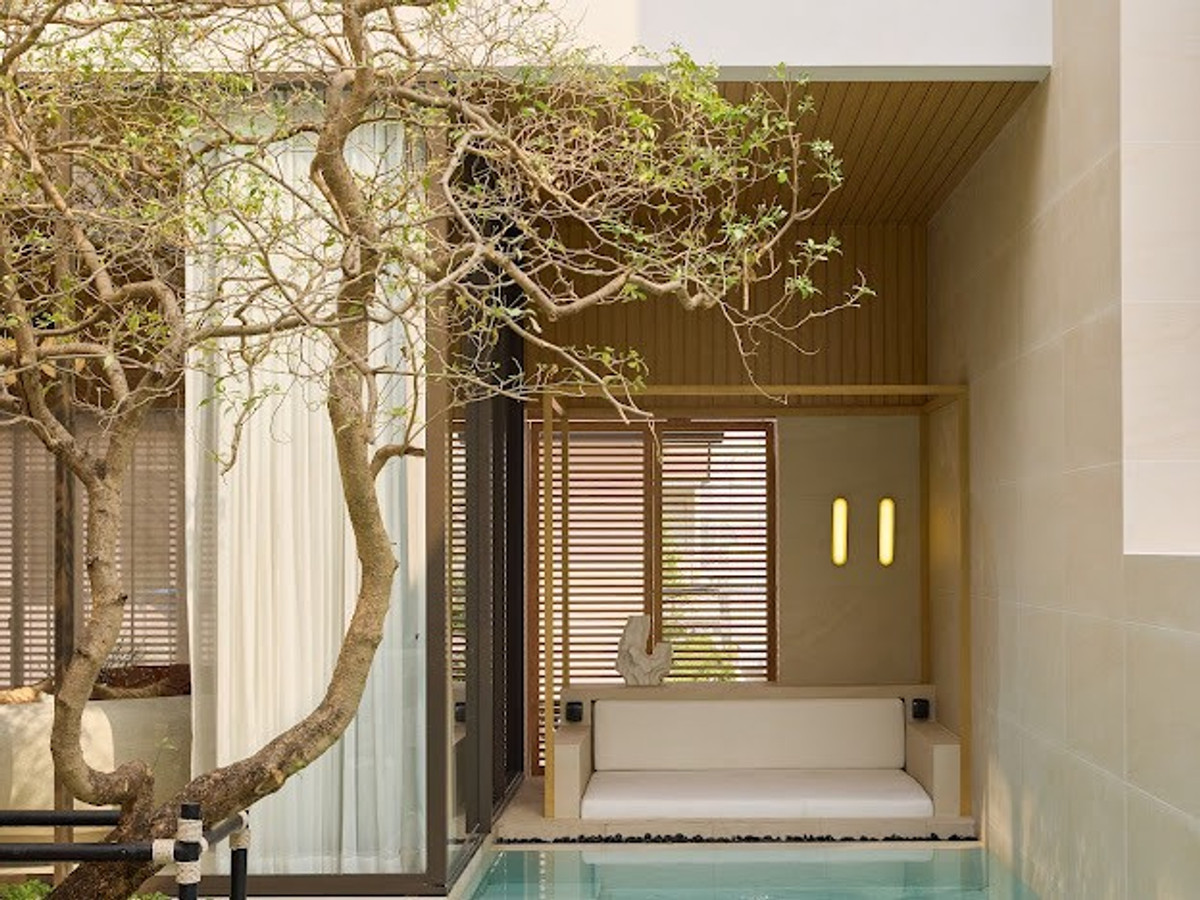 ขายบ้านเลียบทางด่วนรามอินทรา : 🏠ELIVA Private Residences✨บ้านเดี่ยว 3 ชั้น พร้อมสระว่ายน้ำส่วนตัว พื้นที่ใช้สอย 810 ตร.ม. ที่ดิน 100 ตร.วา. 4 ห้องนอน 6 ห้องน้ำ 4 ที่จอด เพียง 69 MB เท่านั้น!! ติดต่อนัดชม Tel.0922635410 (เอิร์ธ)