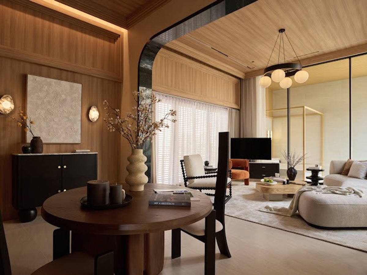 For SaleHouseYothinpattana,CDC : 🏠ELIVA Private Residences | 3-story detached house with private swimming pool. Usable area 810 sq m., land 100 sq m., 4 bedrooms, 6 bathrooms, 4 parking spaces, only 69 MB!! Contact to make an appointment to view Tel.0922635410 (Earth)