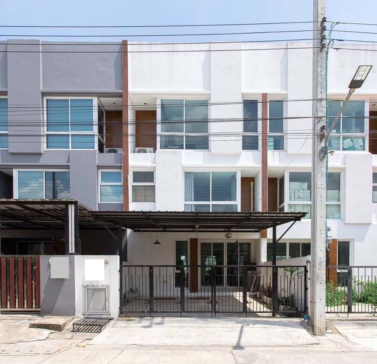 For SaleTownhomeLadkrabang, Suwannaphum Airport : 27 sq m, 3 bedrooms, 4 bathrooms, 3-story townhome, Mind Hof Romklao Suvarnabhumi.