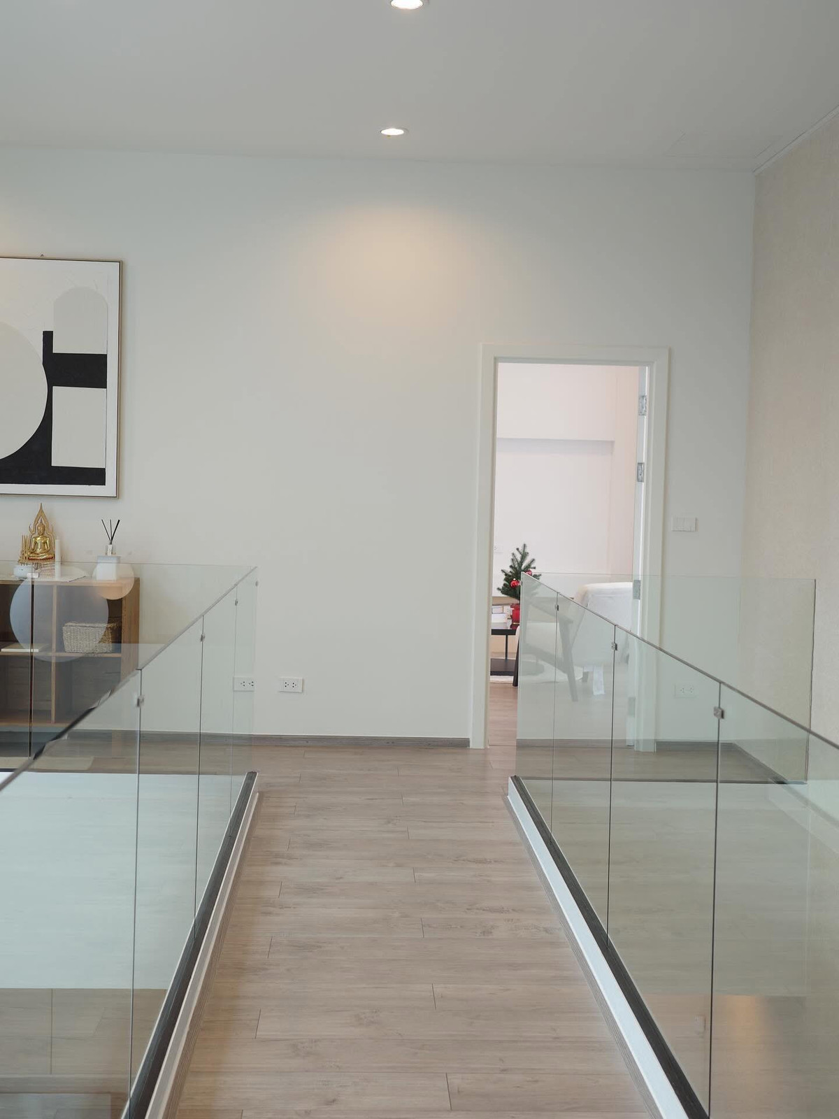 ขายบ้านโชคชัย4 ลาดพร้าว71 : 🏡ขายบ้านใหม่สร้างเอง ทำเลดีหายาก ย่านลาดพร้าว 64✨บ้านเดี่ยว 2 ชั้น พร้อมสระว่ายน้ำ พื้นที่ใช้สอย 440 ตร.ม. ที่ดิน 100 ตร.ว. | 3 ห้องนอน 5 ห้องน้ำ 4 ที่จอด เพียง 30 MB เท่านั้น!!! ติดต่อนัดชม Tel.0922635410 (เอิร์ธ)