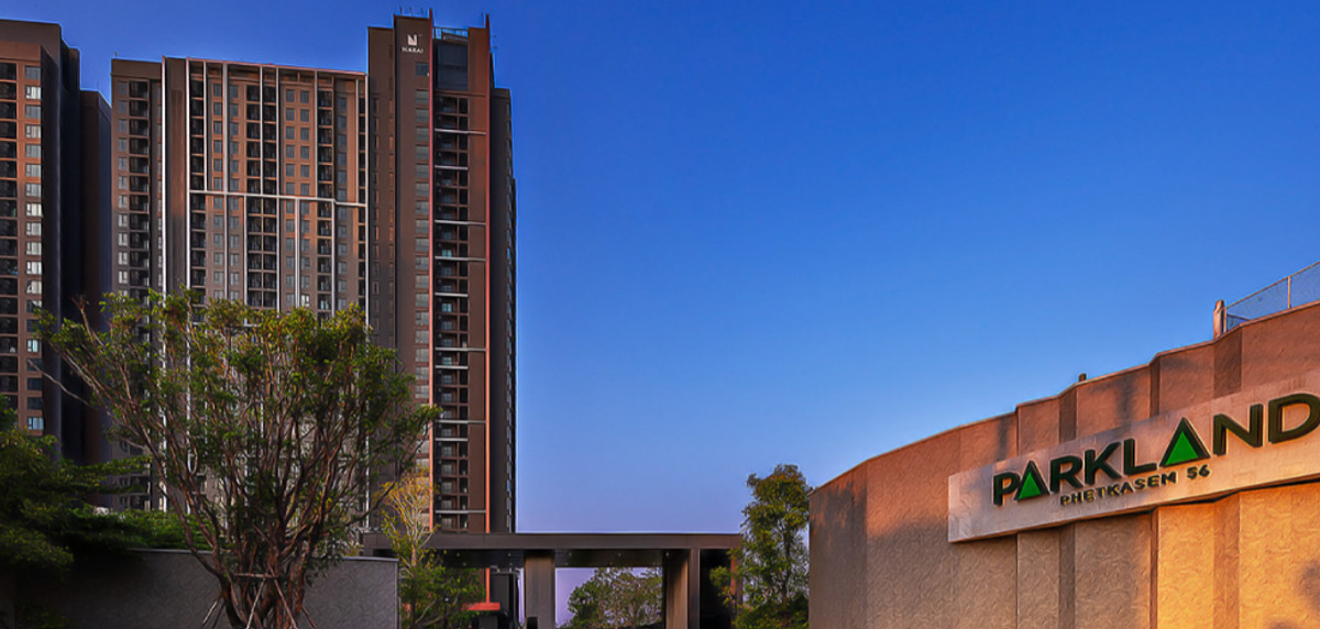 For SaleCondoBang kae, Phetkasem : 🔥For sale Parkland Phetkasem 56, 2 bedrooms, 2 bathrooms. Cheapest price in the market🔥 🚆MRT Phasi Charoen is in front of the project.🚆 Condo opposite Seacon Bang Khae. Very good location. There is a real room. You can make an appointment to view. Happy t