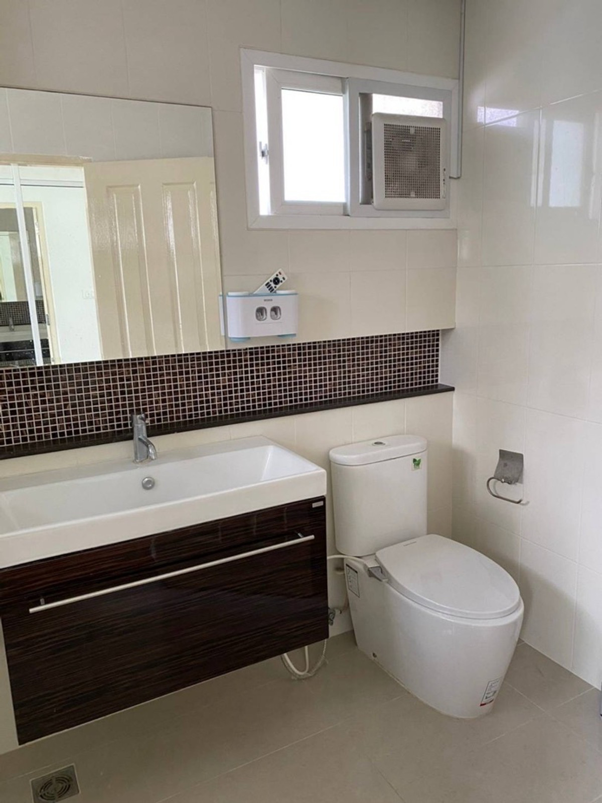 ให้เช่าบ้านนนทบุรี บางใหญ่ บางบัวทอง : ให้เช่าบ้านเดี่ยว เดอะ เซนโทร รัตนาธิเบศร์ ใกล้ MRT บางพลู เพียง 3 นาที