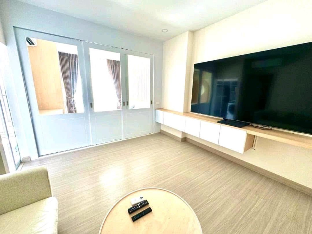 ให้เช่าคอนโดท่าพระ ตลาดพลู วุฒากาศ : 📍 ทำเล ใกล้ BTS/MRT บางหว้า 🤎 Fully furnished + เครื่องใช้ไฟฟ้าครบ