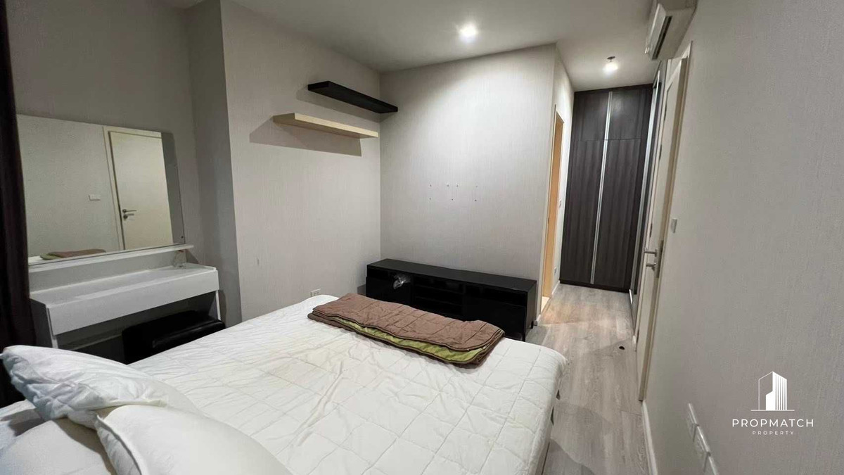 For SaleCondoRatchadapisek, Huaikwang, Suttisan : Is this price real? For sale 4.1m Quinn Ratchada 17, 1 bedroom, large room, 45sqm, high floor, not for rent, near MRT Sutthisan 300 m. If interested, make an appointment to view, 064-6696546 Minnie, this number can be reached via Line.