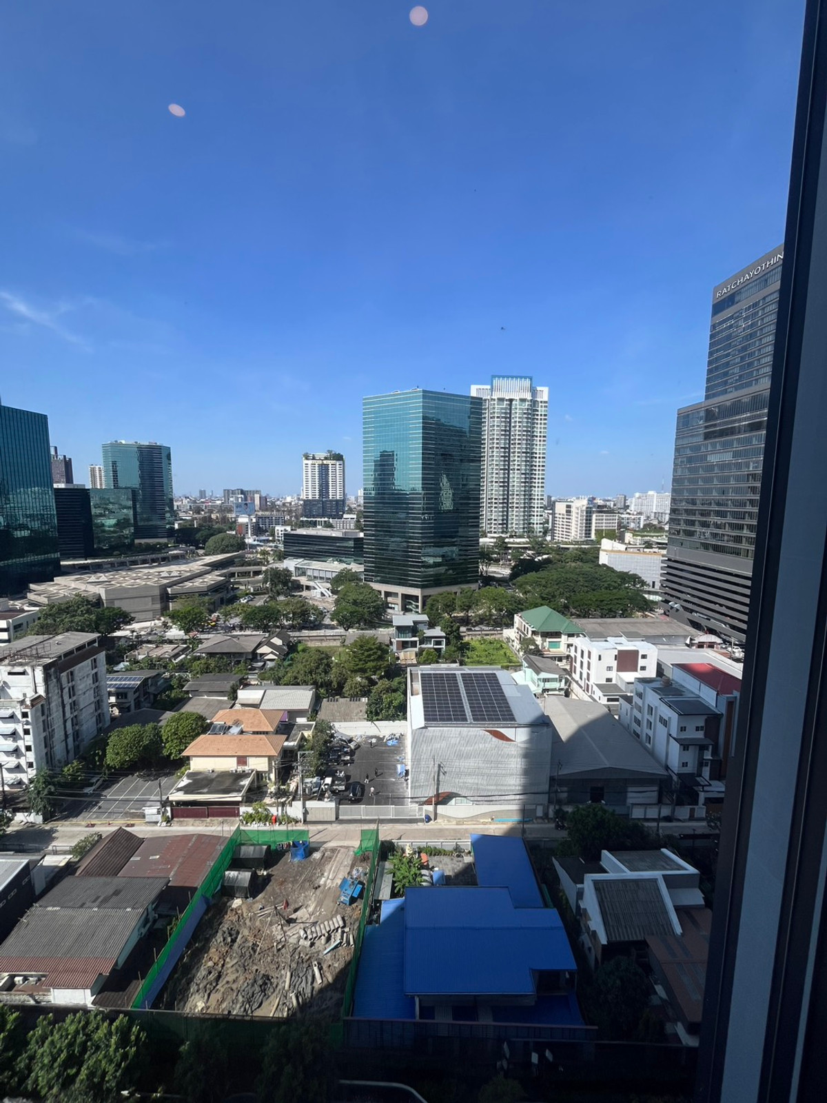 ให้เช่าคอนโดเกษตรศาสตร์ รัชโยธิน : 🏙 ให้เช่า Knightsbridge Space Ratchayothin (ด่วน!)  ✨ Duospace 2 ชั้น | 36 ตร.ม. | เพดานสูงโปร่งพิเศษ 📍 ติด BTS พหลโยธิน เพียงไม่กี่ก้าว ห้องใหม่ สวยมาก เฟอร์ครบ เครื่องใช้ไฟฟ้าครบ พร้อมเข้าอยู่ทันที