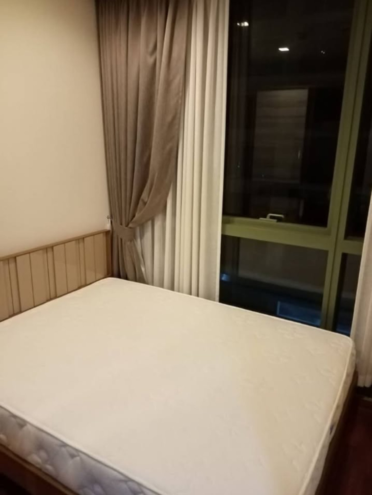 For SaleCondoRatchathewi,Phayathai : Wish Signature 2 35 sq.m. Please add LINE ID @806qphgn o8415o5483