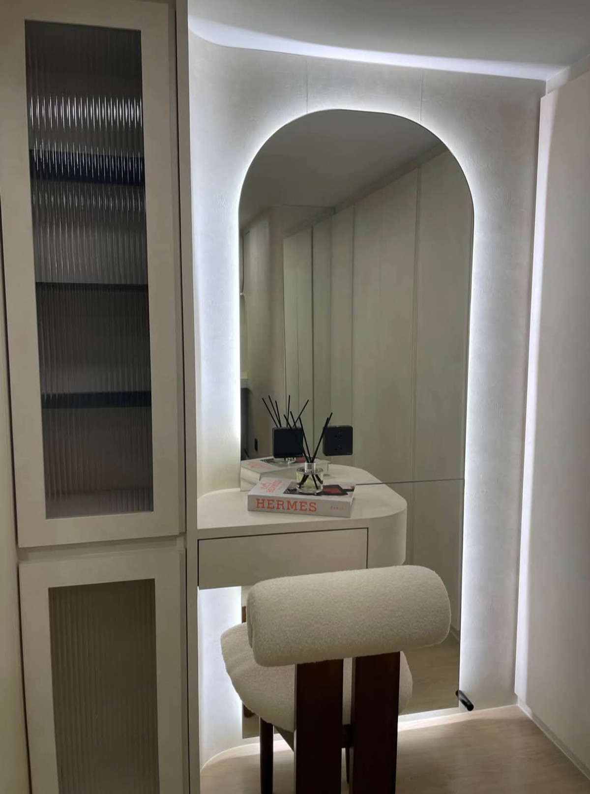 For RentCondoKhlongtoei, Kluaynamthai : Luxury Room🪞 High Ceiling 3bed2bath 91 Sqm/ Life Rama4 Asoke 85,000-