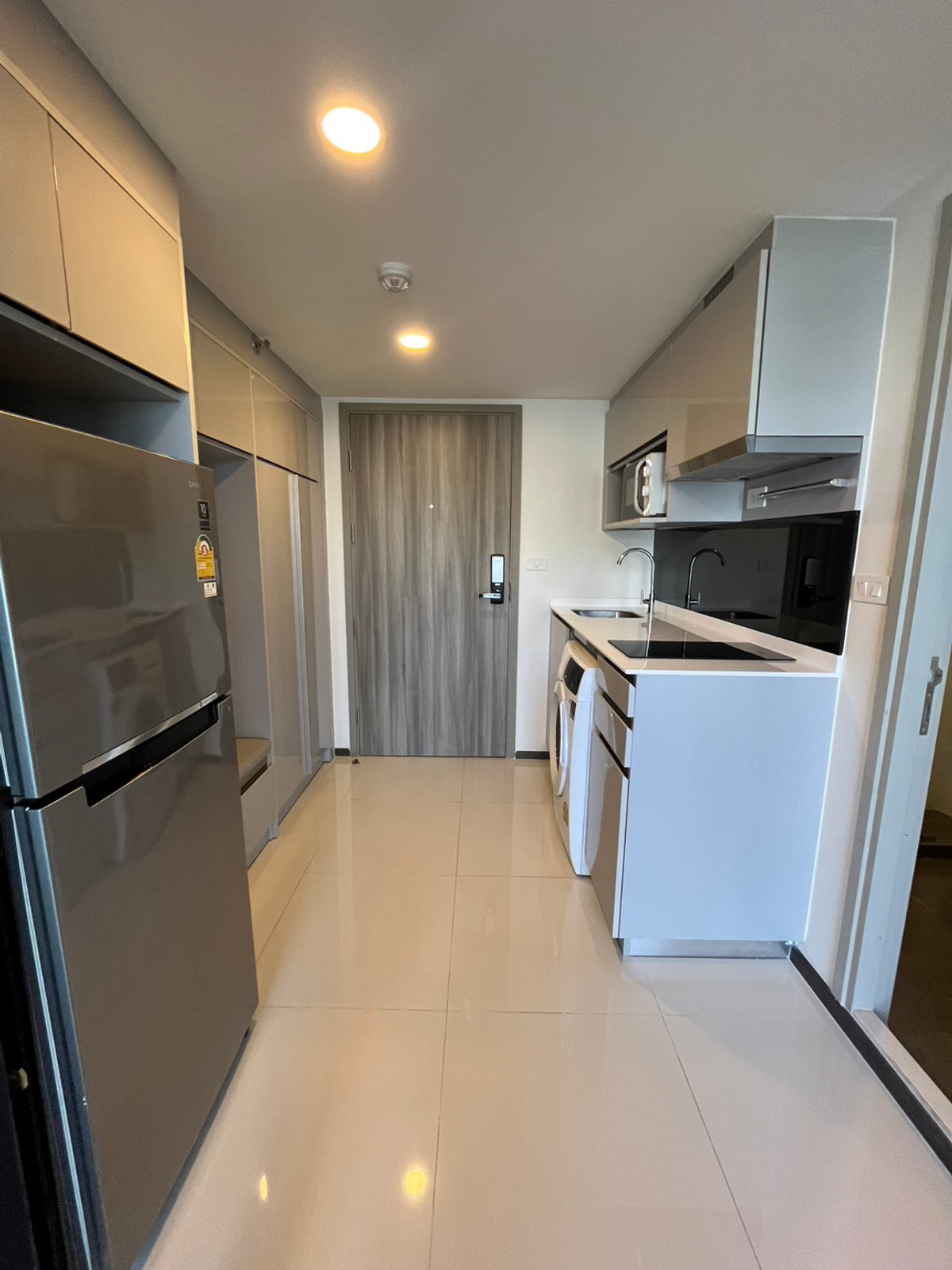 ให้เช่าคอนโดเกษตรศาสตร์ รัชโยธิน : 🏙 ให้เช่า Knightsbridge Space Ratchayothin (ด่วน!)  ✨ Duospace 2 ชั้น | 36 ตร.ม. | เพดานสูงโปร่งพิเศษ 📍 ติด BTS พหลโยธิน เพียงไม่กี่ก้าว ห้องใหม่ สวยมาก เฟอร์ครบ เครื่องใช้ไฟฟ้าครบ พร้อมเข้าอยู่ทันที