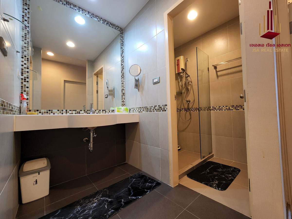 For RentCondoRatchadapisek, Huaikwang, Suttisan : ✨ For Rent: Centric Ratchada - Suthisan Condo ✨ 💰 Only 16,000 THB/month