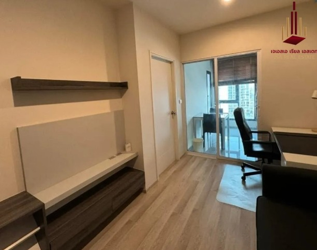 For RentCondoRatchadapisek, Huaikwang, Suttisan : ✨ For Rent: Centric Huai Khwang Station Condo ✨ 💰 Only 15,000 THB/month