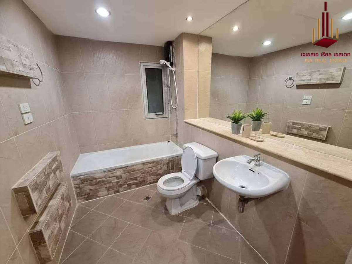 ให้เช่าคอนโดแจ้งวัฒนะ เมืองทอง : ✨ For Rent :  Riviera Up Condominium  Condo ✨  💰 Only 18,000 thb/month