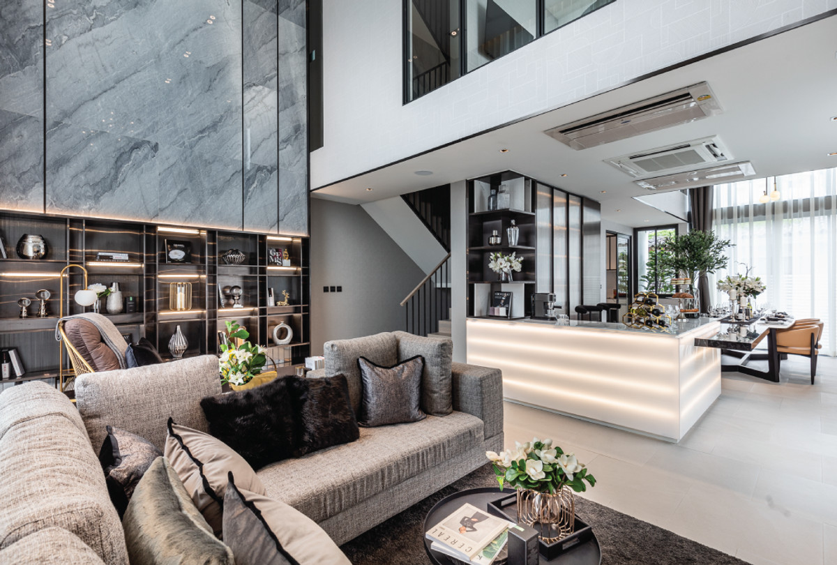 ขายทาวน์โฮมลาดพร้าว เซ็นทรัลลาดพร้าว : ✨Novel Residence ลาดพร้าว 18 | บ้านแฝด 3.5 ชั้น พื้นที่ใช้สอย 286 ตร.ม. ที่ดิน 44.7 ตร.วา. 3 ห้องนอน 4 ห้องน้ำ 4 ที่จอด เพียง 36.9 MB เท่านั้น!! ติดต่อนัดชม Tel.0922635410 (เอิร์ธ)