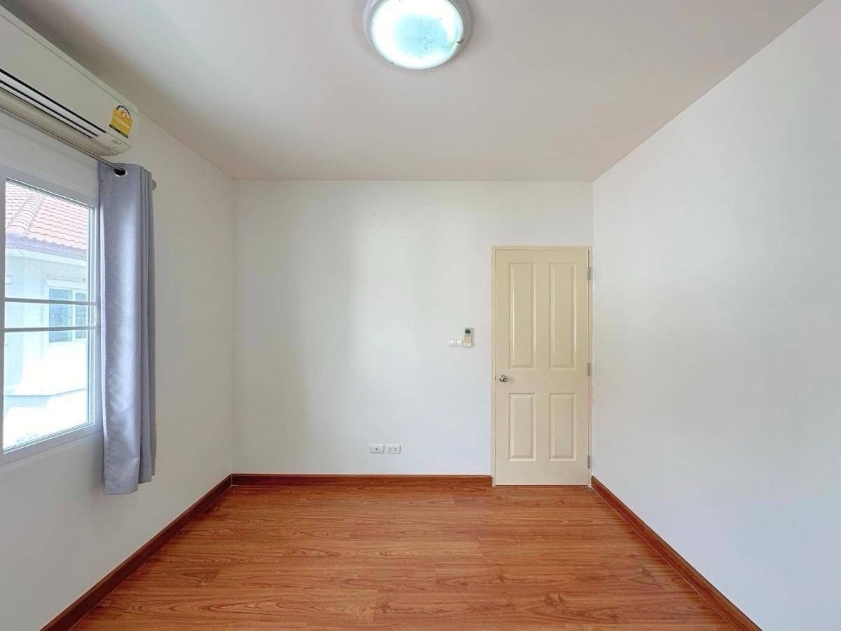 ให้เช่าบ้านนนทบุรี บางใหญ่ บางบัวทอง : ให้เช่าบ้านเดี่ยว เดอะ เซนโทร รัตนาธิเบศร์ ใกล้ MRT บางพลู เพียง 3 นาที