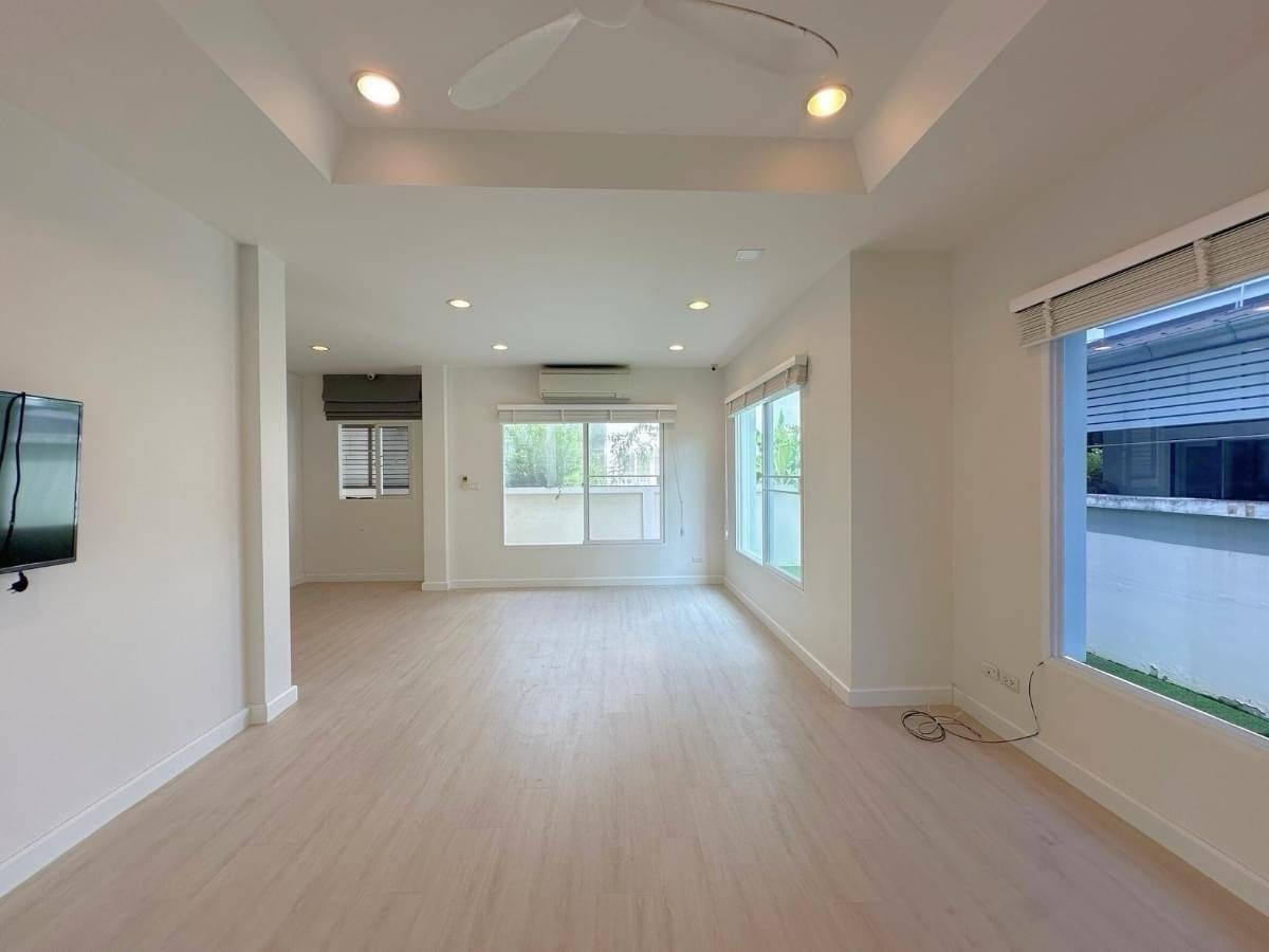 ให้เช่าบ้านนนทบุรี บางใหญ่ บางบัวทอง : ให้เช่าบ้านเดี่ยว เดอะ เซนโทร รัตนาธิเบศร์ ใกล้ MRT บางพลู เพียง 3 นาที