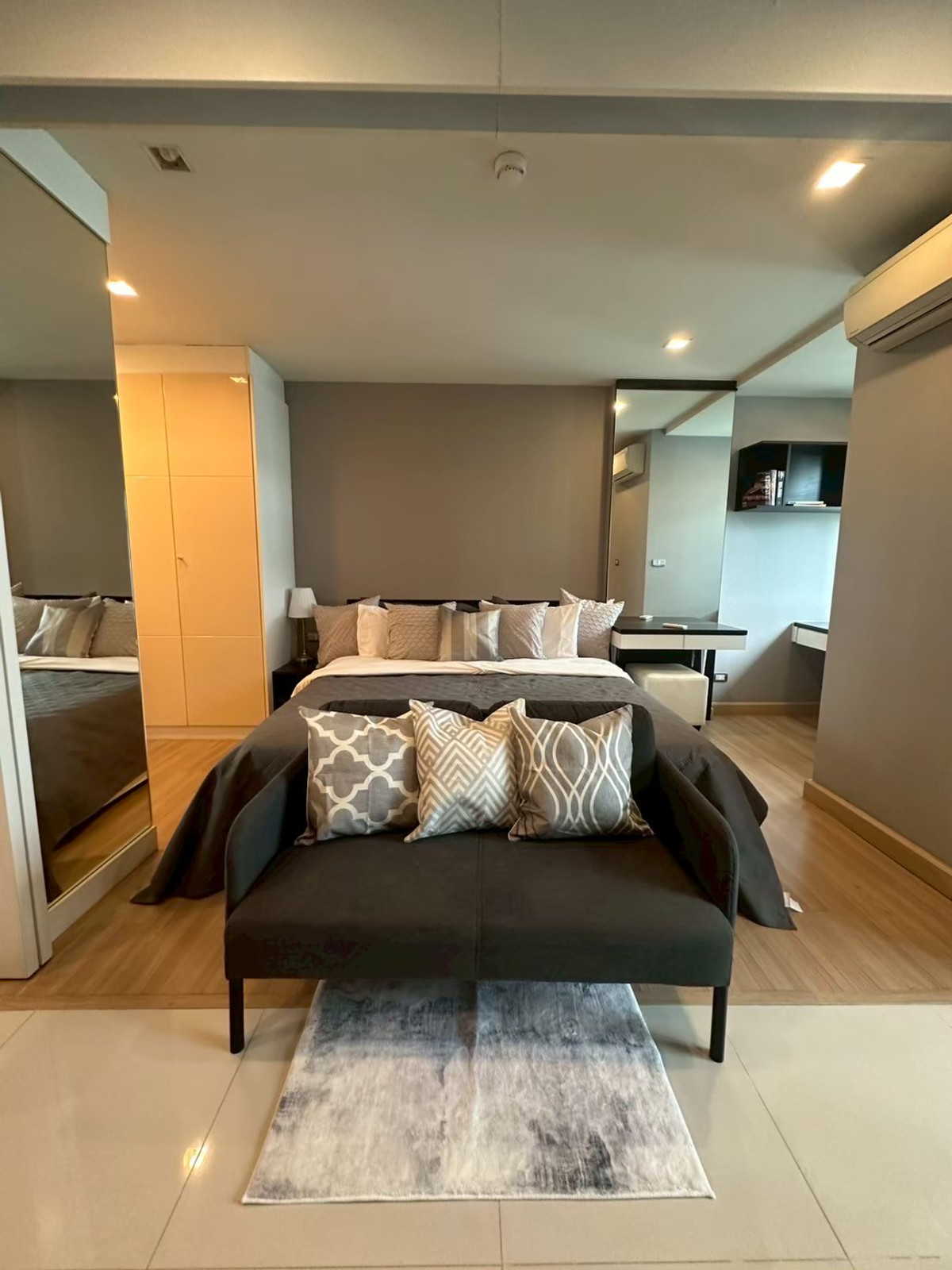 ขายคอนโดสุขุมวิท อโศก ทองหล่อ : ขาย ทรี คอนโด เอกมัย ทำเลดี ใกล้ BTS เอกมัย ห้องกว้าง สะดวกสบาย ลงตัวกับชีวิตคนเมือง 