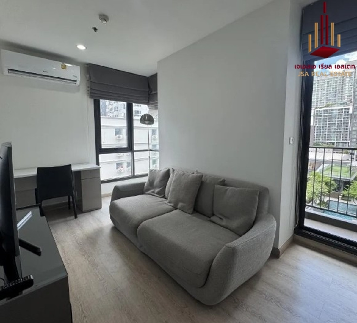 For RentCondoRatchadapisek, Huaikwang, Suttisan : ✨ For Rent: Centric Huai Khwang Station Condo ✨ 💰 Only 30,000 THB/month