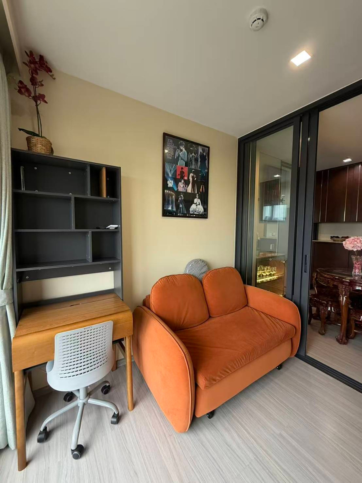 ให้เช่าคอนโดพระราม 9 เพชรบุรีตัดใหม่ RCA : ให้เช่าคอนโด Life Asoke Hype คอนโดใหม่แต่งครบพร้อมเข้าอยู่ใกล้รถไฟฟ้าMRTพระราม9เพียง300เมตรเท่านั้น!!