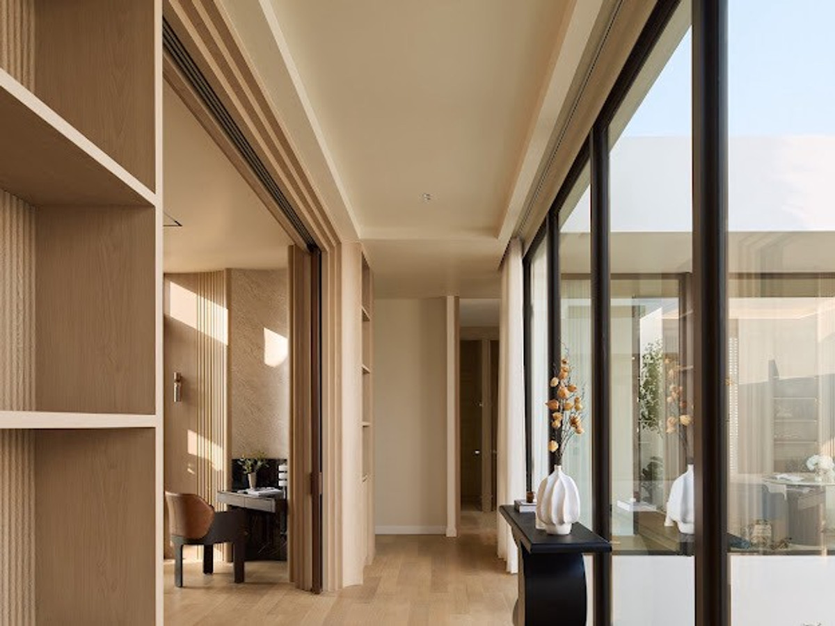 For SaleHouseYothinpattana,CDC : 🏠✨ELIVA Private Residences | 3-story detached house with private swimming pool. Usable area 810 sq m., land 100 sq m., 4 bedrooms, 6 bathrooms, 4 parking spaces, only 69 MB!! Contact to arrange viewing.