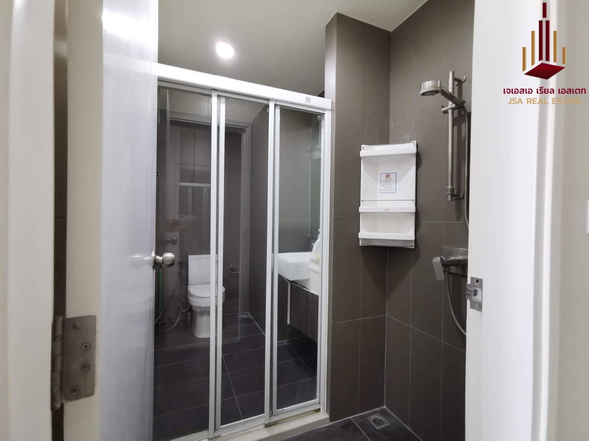 For RentCondoRatchadapisek, Huaikwang, Suttisan : ✨ For Rent: Centric Huai Khwang Station Condo ✨ 💰 Only 20,000 THB/month