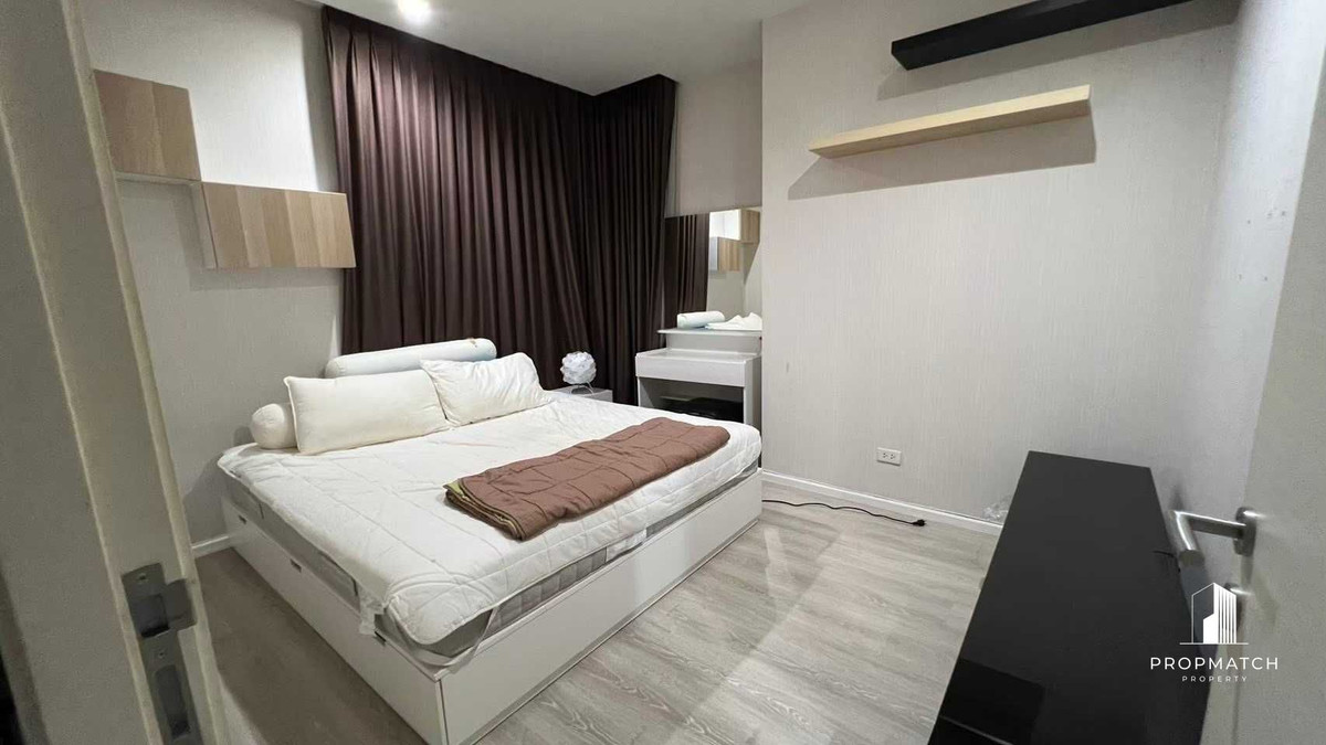 For SaleCondoRatchadapisek, Huaikwang, Suttisan : Is this price real? For sale 4.1m Quinn Ratchada 17, 1 bedroom, large room, 45sqm, high floor, not for rent, near MRT Sutthisan 300 m. If interested, make an appointment to view, 064-6696546 Minnie, this number can be reached via Line.