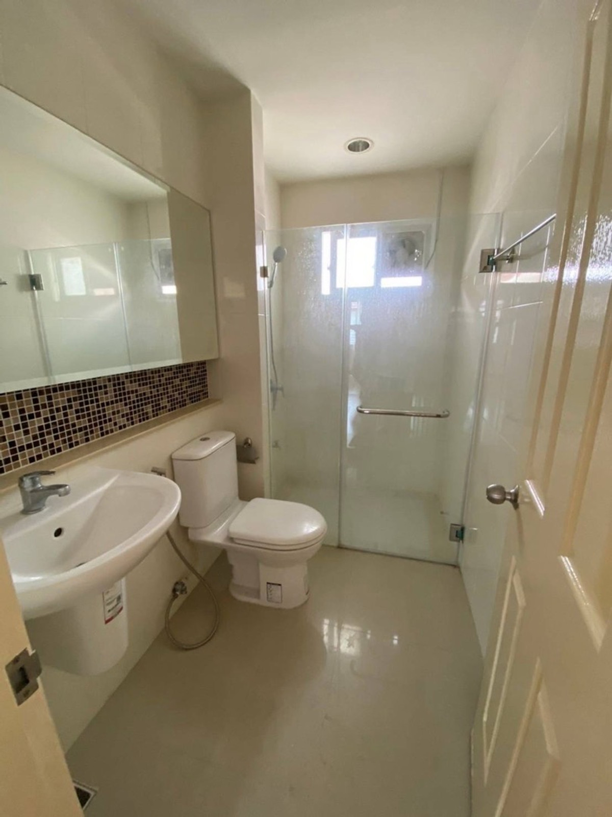 ให้เช่าบ้านนนทบุรี บางใหญ่ บางบัวทอง : ให้เช่าบ้านเดี่ยว เดอะ เซนโทร รัตนาธิเบศร์ ใกล้ MRT บางพลู เพียง 3 นาที