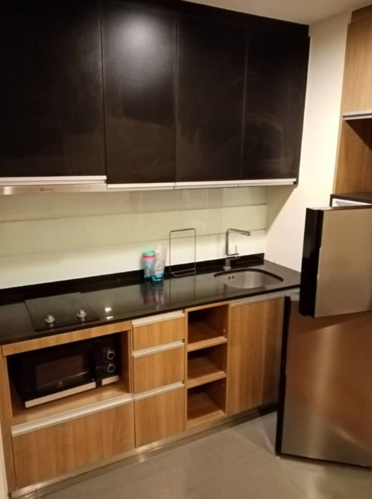 For SaleCondoRatchathewi,Phayathai : Wish Signature 2 35 sq.m. Please add LINE ID @806qphgn o8415o5483