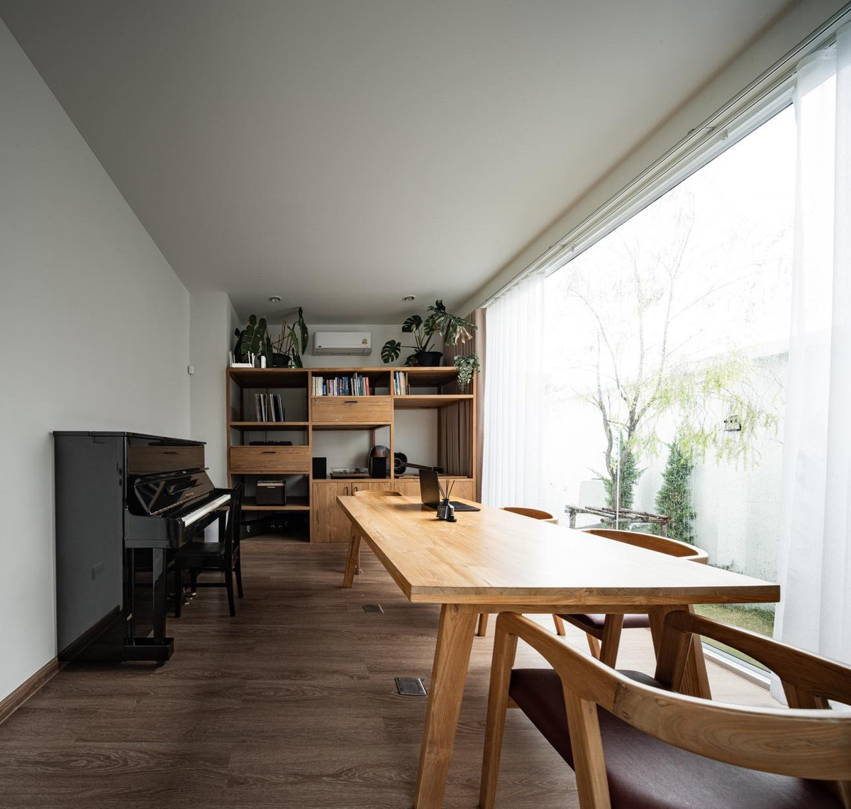 ขายบ้านโชคชัย4 ลาดพร้าว71 : 🏡ขายบ้านใหม่สร้างเอง ทำเลดีหายาก ย่านลาดพร้าว 64✨บ้านเดี่ยว 2 ชั้น พร้อมสระว่ายน้ำ พื้นที่ใช้สอย 440 ตร.ม. ที่ดิน 100 ตร.ว. | 3 ห้องนอน 5 ห้องน้ำ 4 ที่จอด เพียง 30 MB เท่านั้น!!! ติดต่อนัดชม Tel.0922635410 (เอิร์ธ)