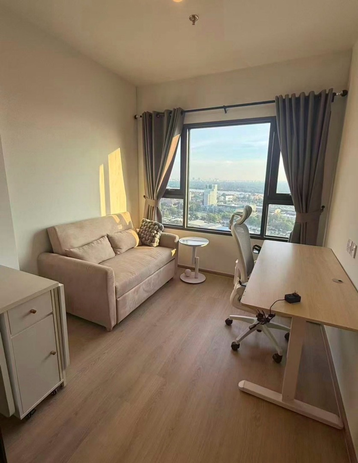 ให้เช่าคอนโดคลองเตย กล้วยน้ำไท : for rent Bangkok Life Rama 4 - Asoke 