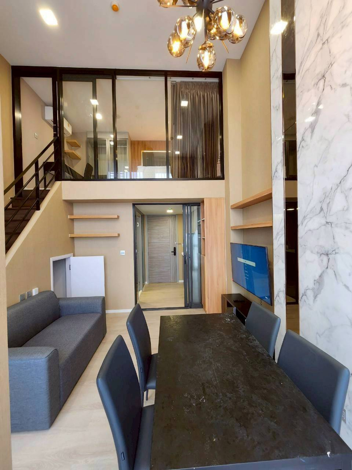 For RentCondoPathum Thani,Rangsit, Thammasat : 🏡 For rent Modiz Launch💖 Duplex room 2 floors ✨ 31st floor