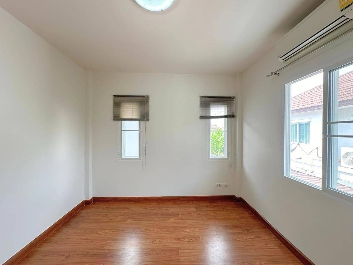 ให้เช่าบ้านนนทบุรี บางใหญ่ บางบัวทอง : ให้เช่าบ้านเดี่ยว เดอะ เซนโทร รัตนาธิเบศร์ ใกล้ MRT บางพลู เพียง 3 นาที