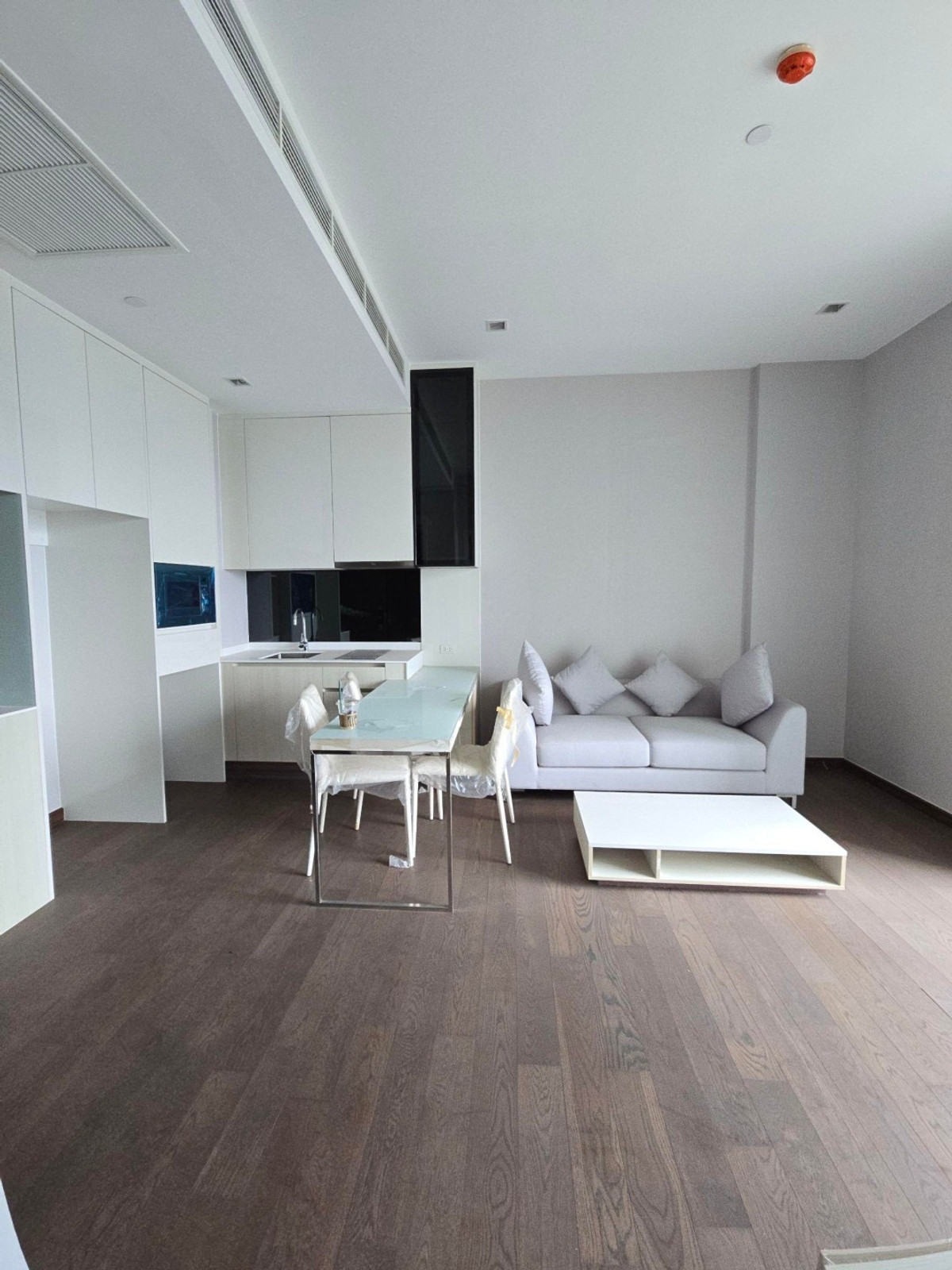 ขายคอนโดพระราม 9 เพชรบุรีตัดใหม่ RCA : ขาย ด่วน Q Asoke คิว อโศก 1ห้องนอน 1ห้องน้ำ ราคาดีที่สุดในโครงการ