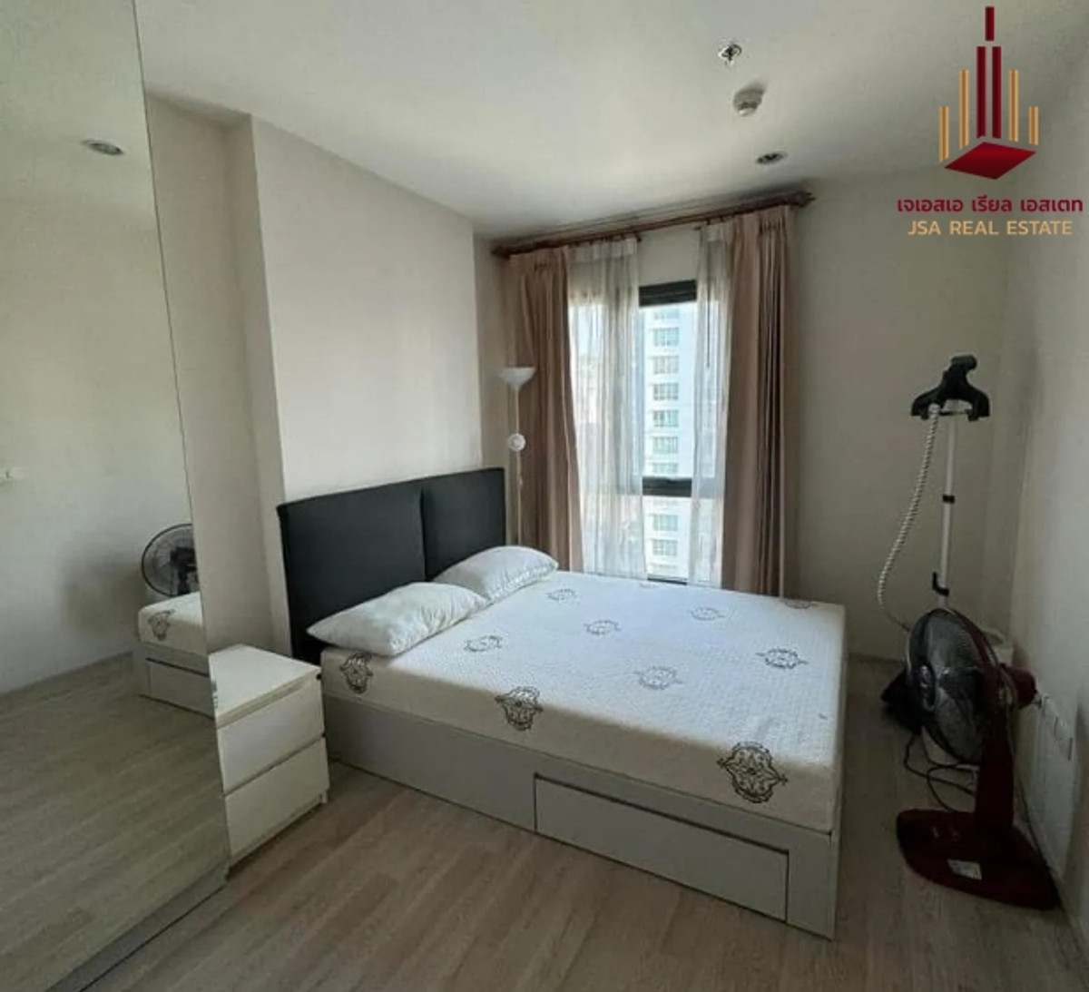 For RentCondoRatchadapisek, Huaikwang, Suttisan : ✨ For Rent: Centric Huai Khwang Station Condo ✨ 💰 Only 15,000 THB/month