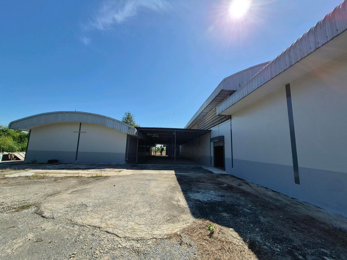 ให้เช่าโกดังนนทบุรี บางใหญ่ บางบัวทอง : ให้เช่าโกดัง/โรงงาน ขนาดใหญ่ ทำเลดี อ.ไทรน้อย นนทบุรี ใช้สอย1,000ตรม. พื้นที่สีม่วง